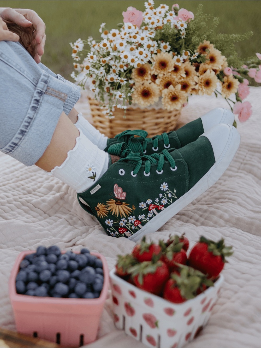 Bangs Fluttering Fields High Top Shoes - Picture 4 of 12